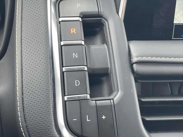 2024 GMC Yukon XL 4WD SLT