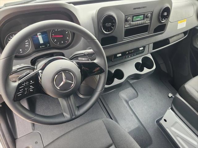 2026 Mercedes-Benz Sprinter 2500 Standard Roof 4-Cyl Diesel
