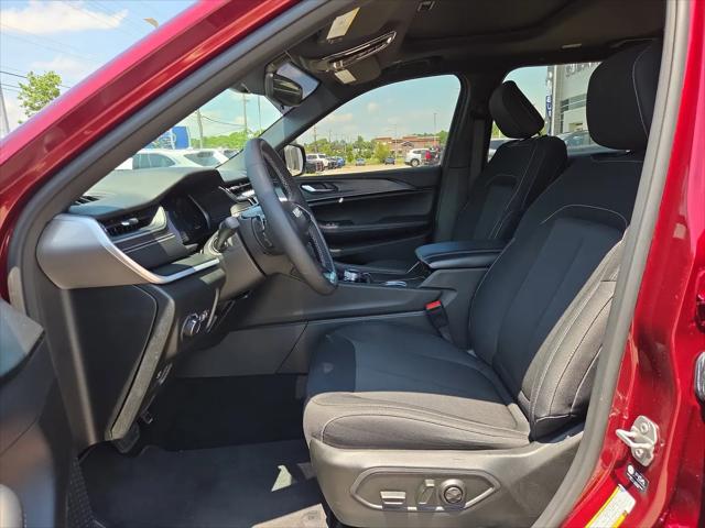 2024 Jeep Grand Cherokee L Laredo X 4x4