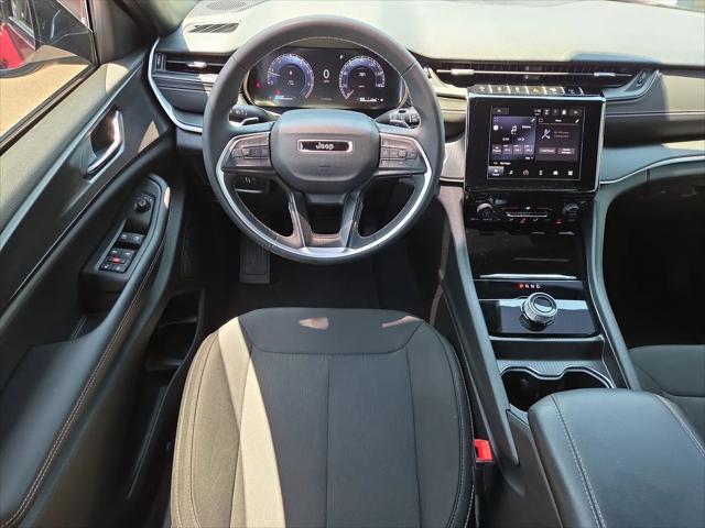 2024 Jeep Grand Cherokee L Laredo X 4x4