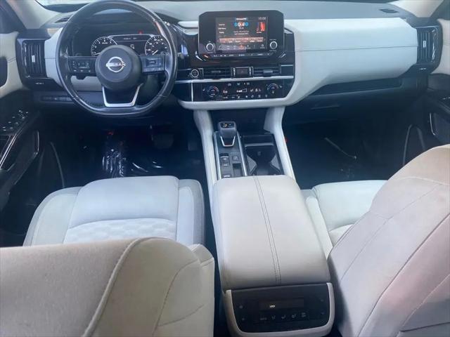 2022 Nissan Pathfinder SV 2WD