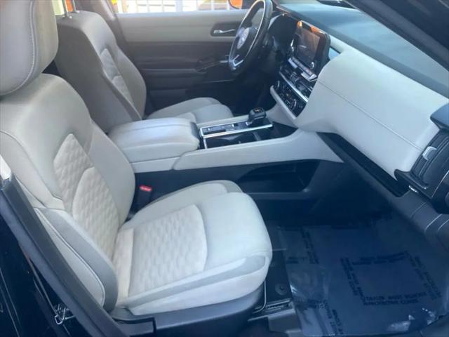 2022 Nissan Pathfinder SV 2WD