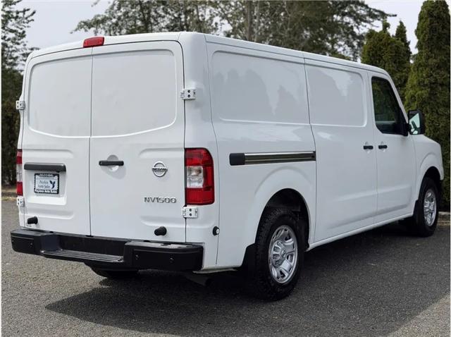 2020 Nissan 1500 SV Standard Roof V6