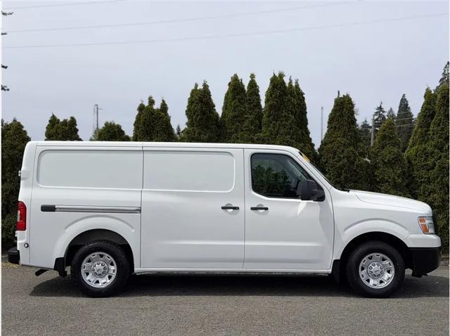 2020 Nissan 1500 SV Standard Roof V6