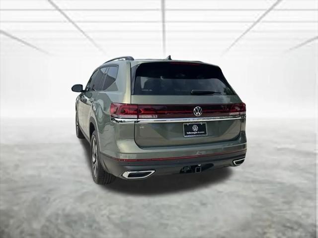2026 Volkswagen Atlas SE with Technology