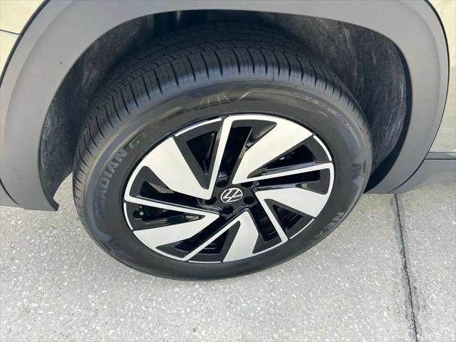 2026 Volkswagen Atlas SE with Technology