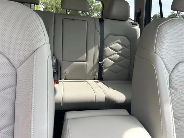 2026 Volkswagen Atlas SE with Technology