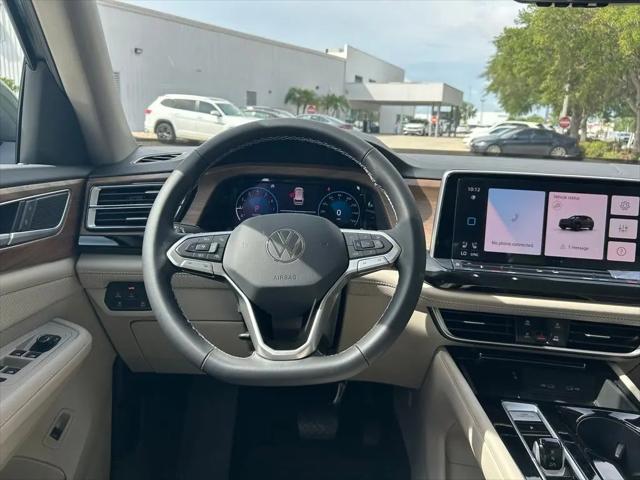 2026 Volkswagen Atlas SE with Technology