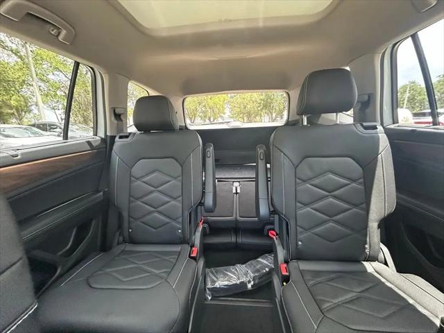 2026 Volkswagen Atlas SE with Technology