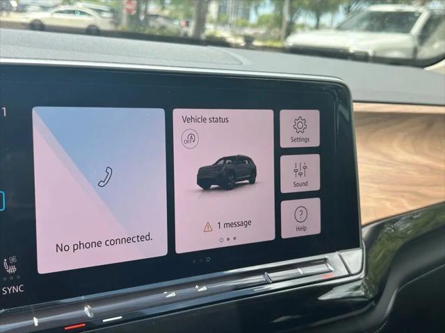 2026 Volkswagen Atlas SE with Technology