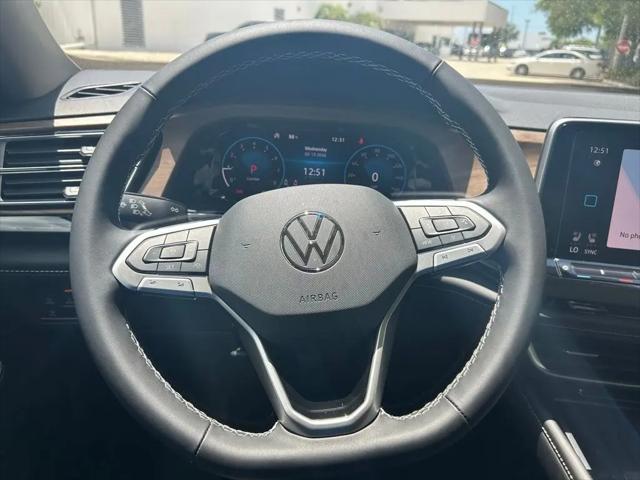 2026 Volkswagen Atlas SE with Technology