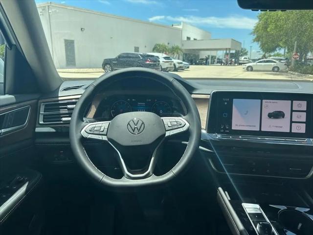 2026 Volkswagen Atlas SE with Technology