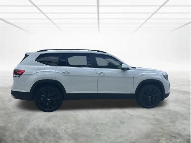 2026 Volkswagen Atlas SE with Technology