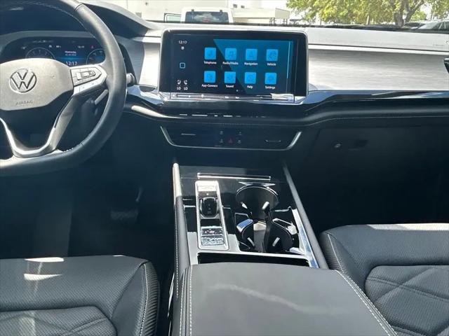 2026 Volkswagen Atlas Cross Sport SE with Technology