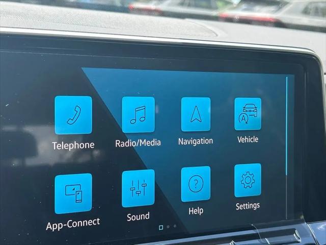 2026 Volkswagen Atlas Cross Sport SE with Technology