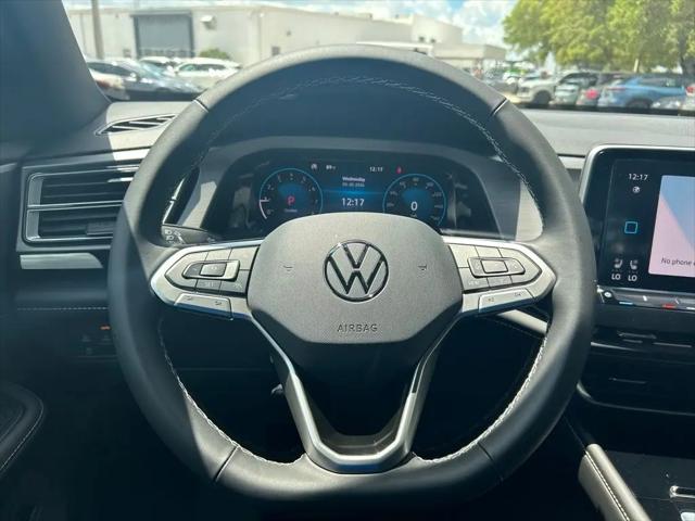 2026 Volkswagen Atlas Cross Sport SE with Technology