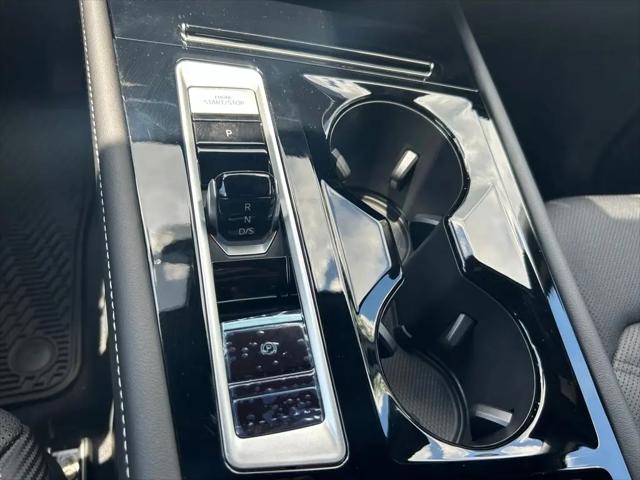 2026 Volkswagen Atlas Cross Sport SE with Technology