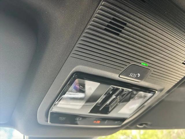 2026 Volkswagen Atlas Cross Sport SE with Technology