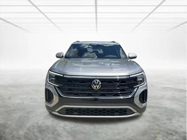 2026 Volkswagen Atlas Cross Sport SE with Technology