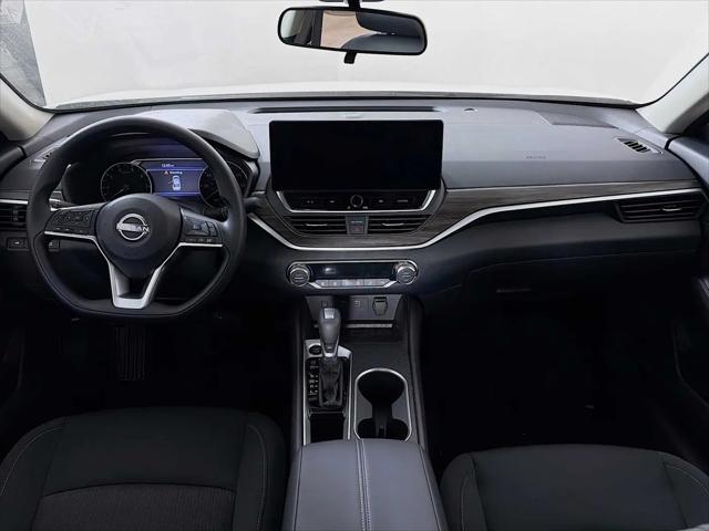 2026 Nissan Altima SV FWD