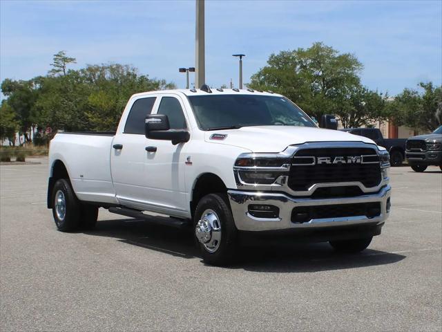 2026 Ram 3500 Tradesman Crew Cab 4x4 8' Box