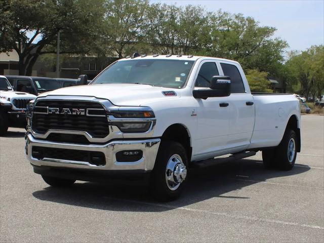 2026 Ram 3500 Tradesman Crew Cab 4x4 8' Box