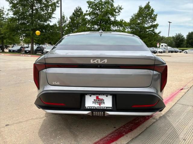 2025 Kia K4 LXS