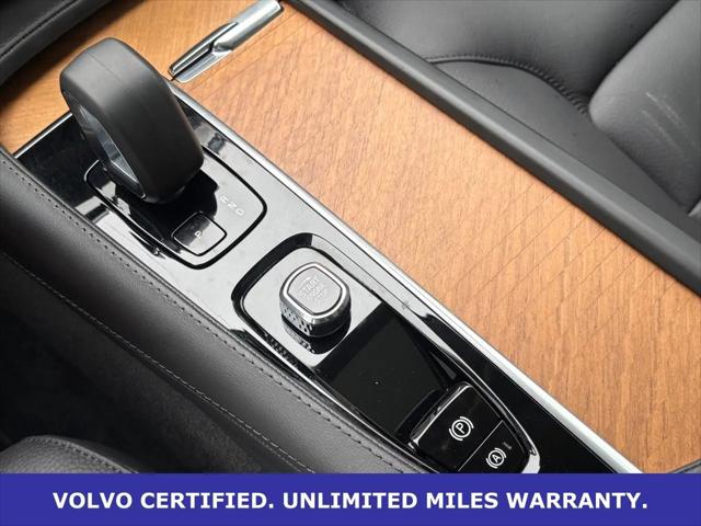 2024 Volvo XC90 Recharge T8 Plus Bright Theme 7-Seater