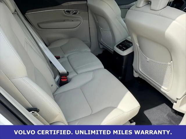 2024 Volvo XC90 Recharge T8 Plus Bright Theme 7-Seater