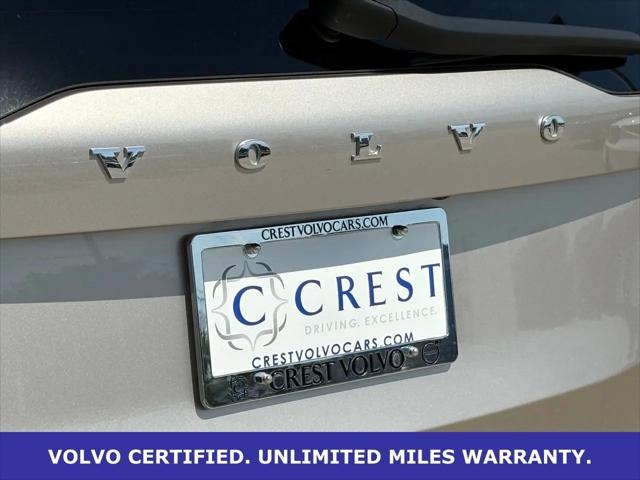 2025 Volvo XC90 B5 Core