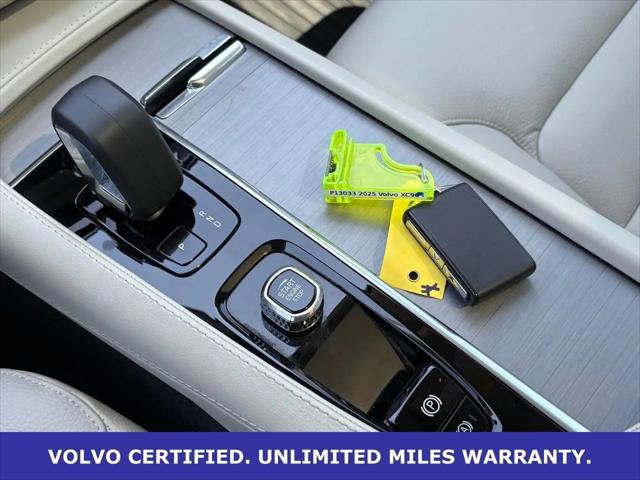 2025 Volvo XC90 B5 Core
