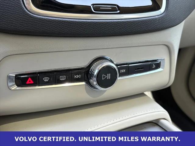 2025 Volvo XC90 B5 Core