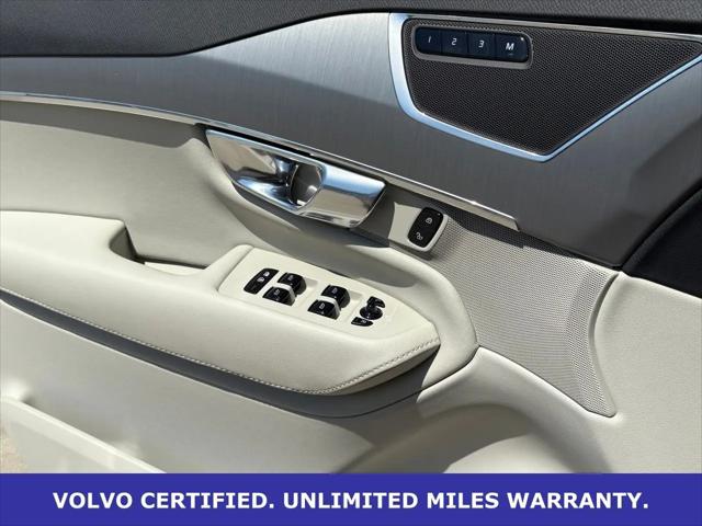 2025 Volvo XC90 B5 Core