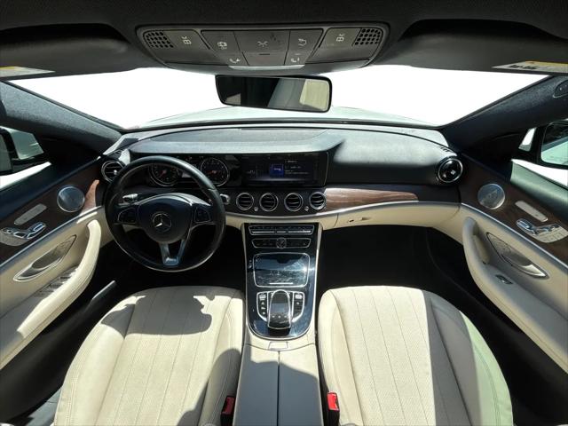 2017 Mercedes-Benz E-CLASS E 300 E 300