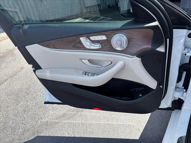 2017 Mercedes-Benz E-CLASS E 300 E 300