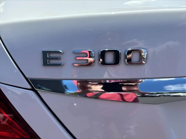 2017 Mercedes-Benz E-CLASS E 300 E 300