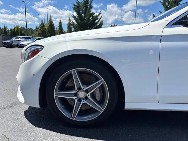 2017 Mercedes-Benz E-CLASS E 300 E 300