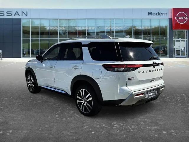 2025 Nissan Pathfinder Platinum 4WD