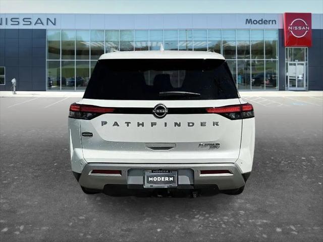 2025 Nissan Pathfinder Platinum 4WD