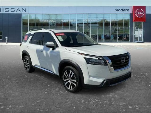 2025 Nissan Pathfinder Platinum 4WD