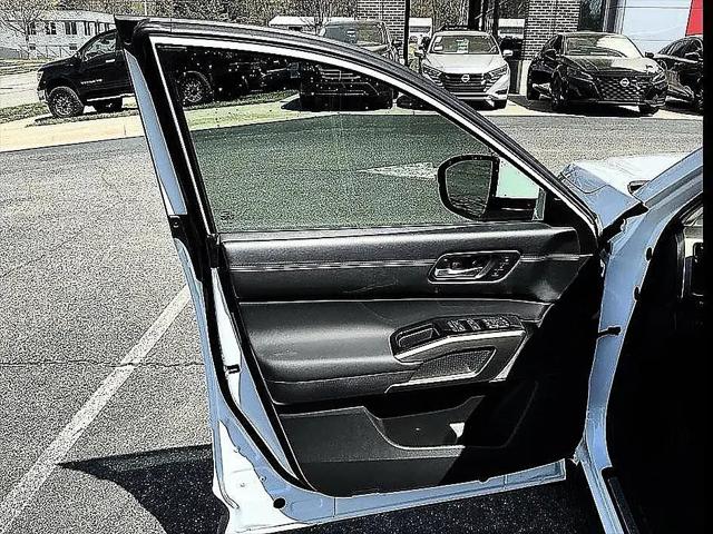 2025 Nissan Pathfinder Platinum 4WD