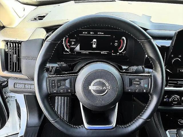 2025 Nissan Pathfinder Platinum 4WD