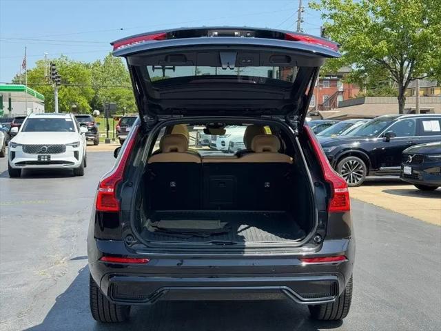 2024 Volvo XC60 B5 Ultimate Dark Theme