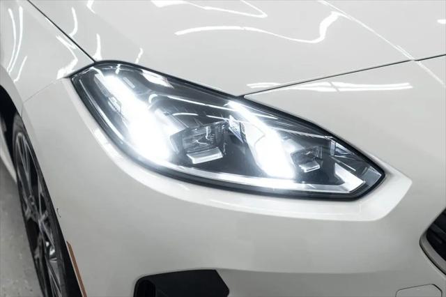 2025 BMW Coupe xDrive