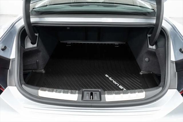 2024 Audi e-tron GT Premium Plus quattro