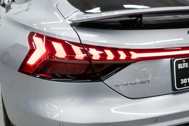 2024 Audi e-tron GT Premium Plus quattro