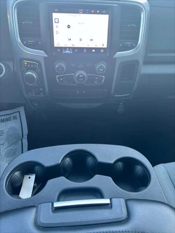 2022 Ram 1500 Classic SLT Crew Cab 4x4 5'7" Box