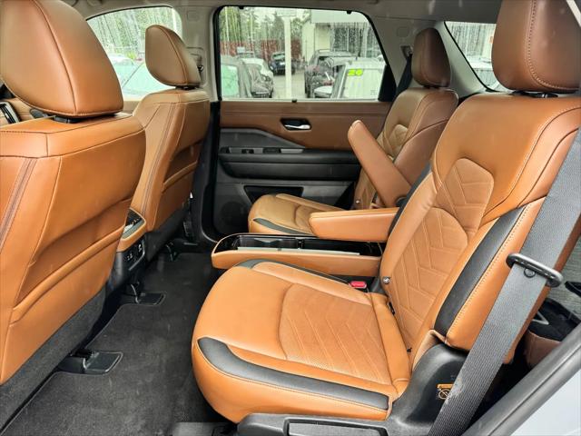 2023 Nissan Pathfinder Platinum 4WD