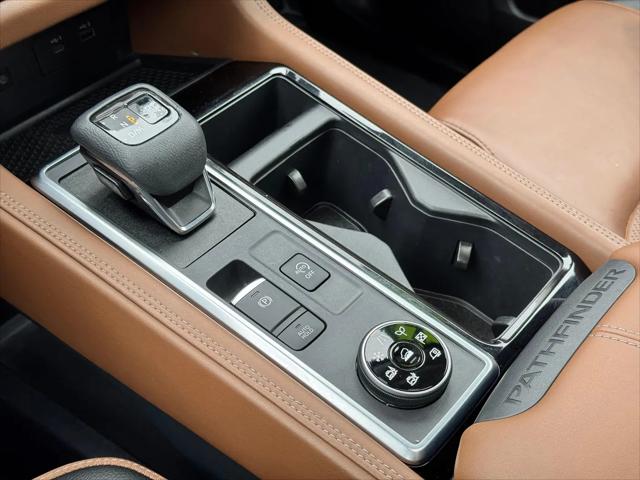 2023 Nissan Pathfinder Platinum 4WD