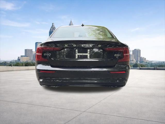 2024 Volvo S60 B5 Core Dark Theme